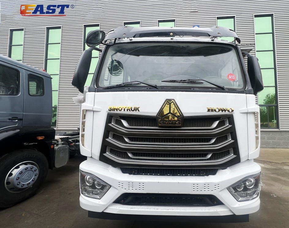 Factory Sinotruck HOWO 371HP Truck Trailer Head 6x4 Howo Tractor Truck